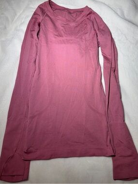 Swiftly Tech Long-Sleeve Shirt 2.0
Hip Length